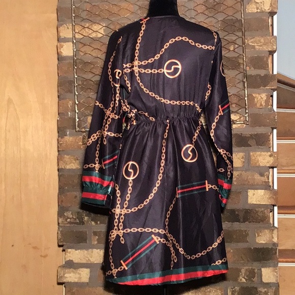 New Collection faux wrap dress black chain link pattern M/L - Picture 3 of 5
